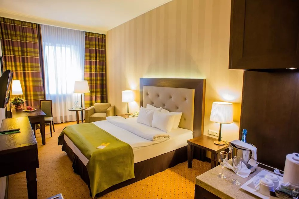 هتل پترو پالاس سنت پترزبورگ